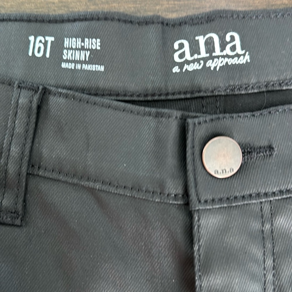 ❤️3/$30 a.n.a High Rise Skinny Dark Rinse Denim Jeans NWT - Picture 6 of 12